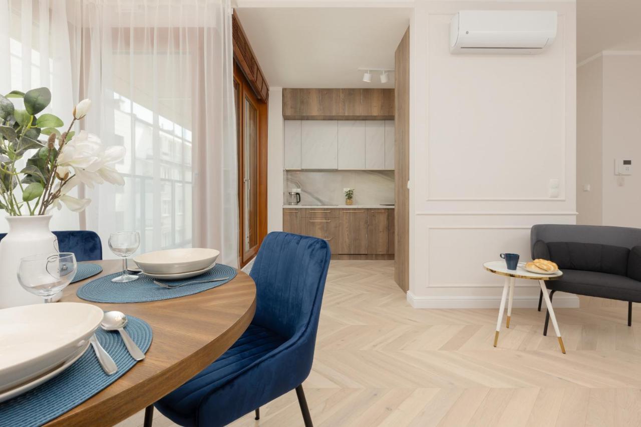 Lux Apartment Niemcewicza With Ac & Balcony Warsaw Ochota By Noclegi Renters Eksteriør billede